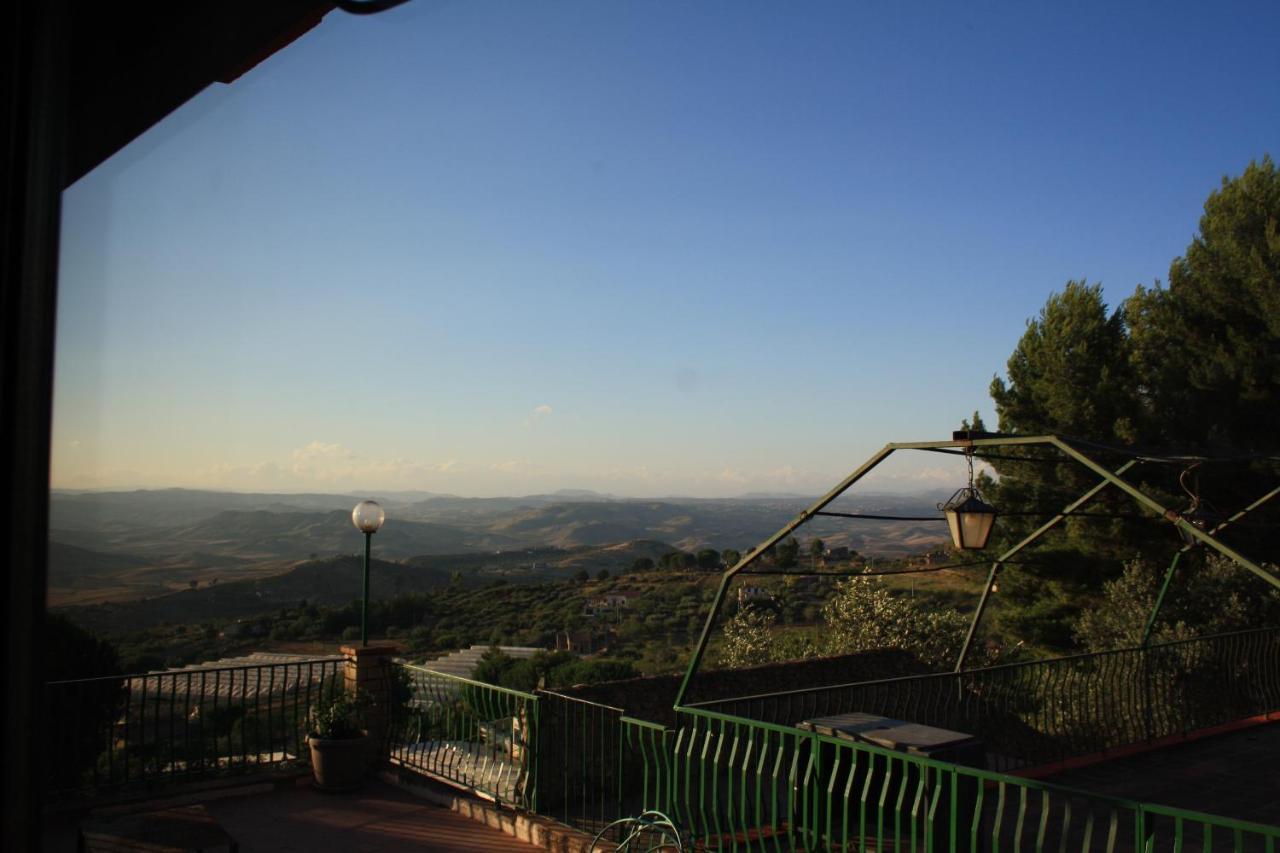 B&B Borgo Pileri Mazzarino Extérieur photo