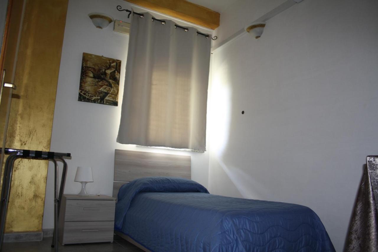 B&B Borgo Pileri Mazzarino Extérieur photo
