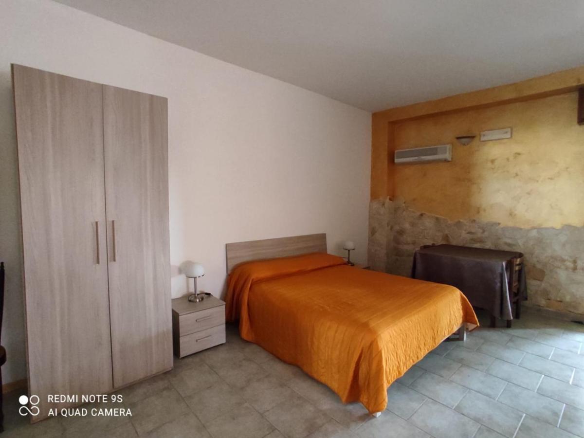 B&B Borgo Pileri Mazzarino Extérieur photo